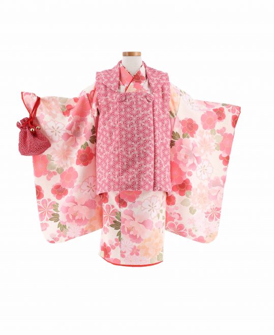 七五三 3歳女の子用被布[式部浪漫](被布)濃ピンクに麻の葉(着物)白に